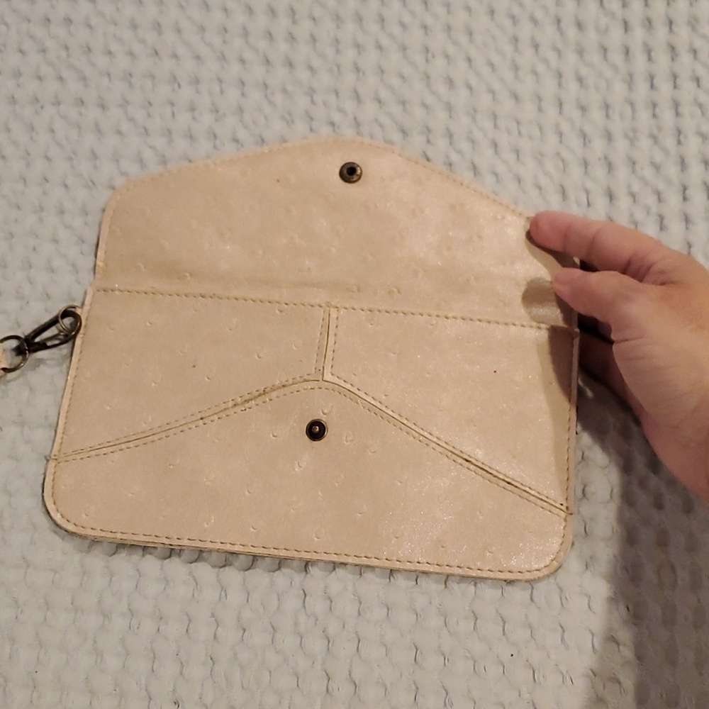 Adorable Wristlet (#9) - Picture 3 of 6